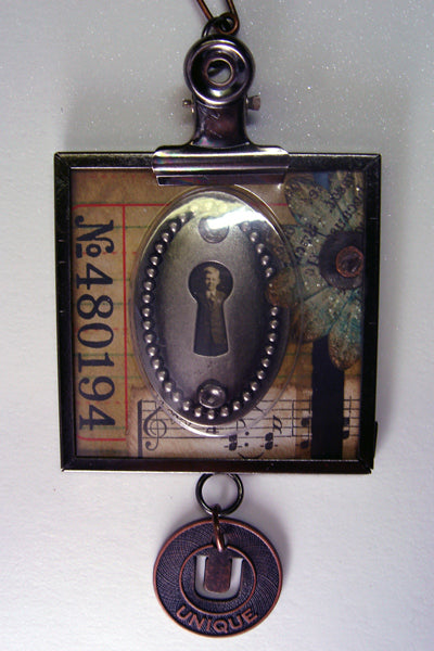 “Captured Memoirs” Pin By Tim Holtz